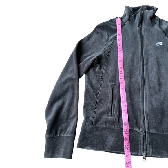 Nike Women's Gray Jacket - Picture 11 of 12